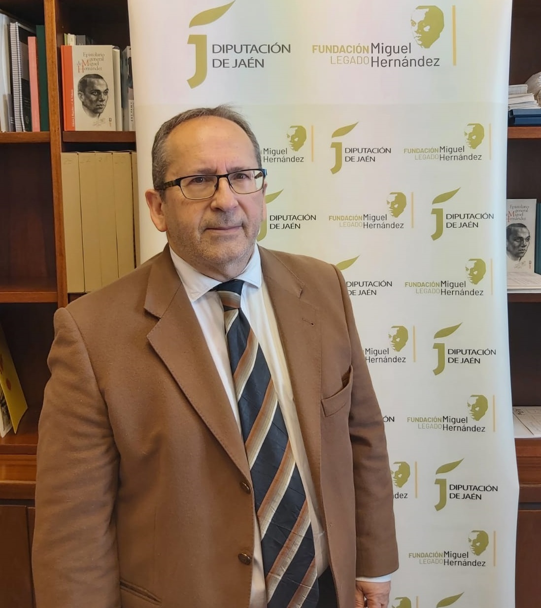 José Antonio Martínez Liébana es nombrado nuevo director de la Fundación Legado Literario Miguel Hernández | Diputación de Jaén | Ampliar imagen